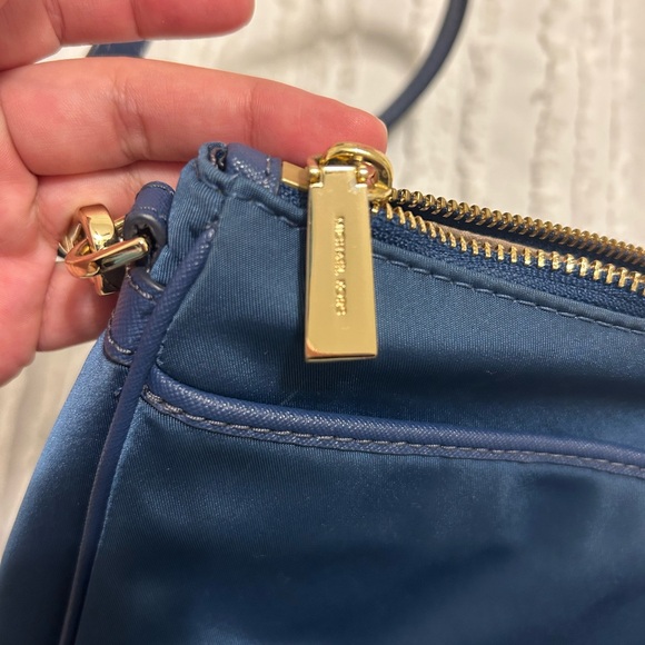 Michael kors crossbody - Picture 5 of 5